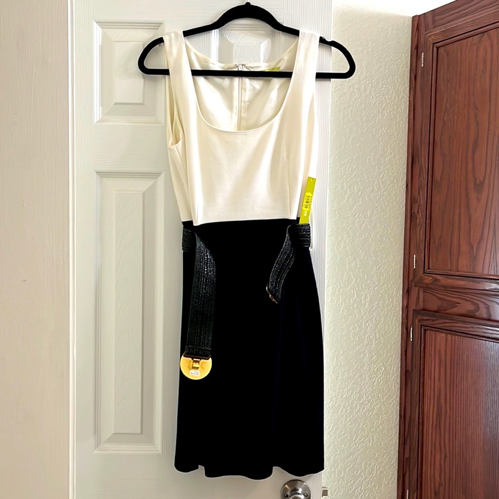 Gianni Bini, 10, black with cream and belt. New with tags